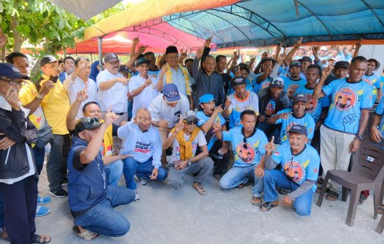 Cabup Hamiruddin Kukuhkan Tim Pemenangan di Pulau Binongko