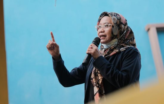 Sarni, Srikandi yang Lantang Suarakan &lsquo;Ganti Bupati&rsquo; di Barisan Paslon HARUM