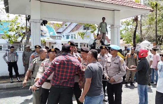 Aktivis Dihalangi, Tuntut Klarifikasi Pemda Soal Dugaan Pelanggaran Cabup Haliana
