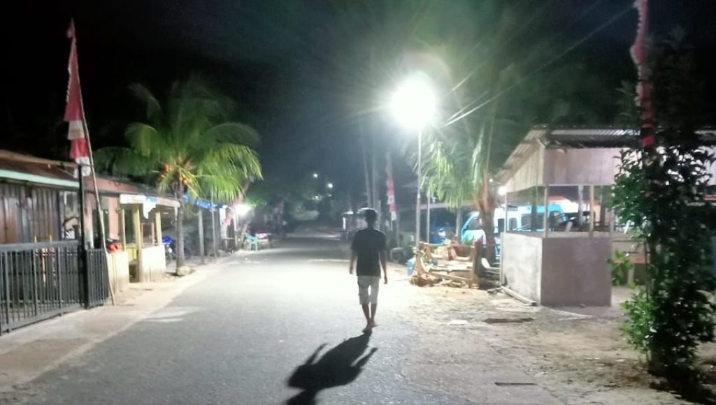 Desa Langara Tanjung Batu Genjot Penerangan Desa Dengan Keterbatasan Anggaran