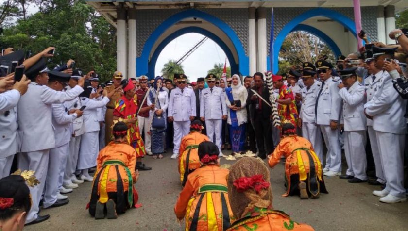 Ali Mazi Lantik Tiga Kader PAN Jadi Kepala Daerah