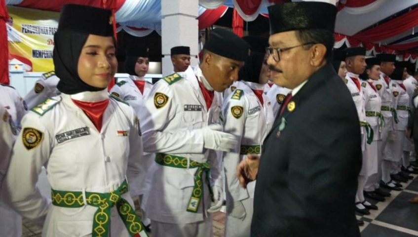 Pesan Bupati Wakatobi untuk Pasukan Pengibar Bendera