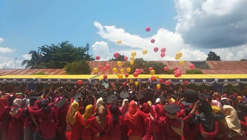 Video, Smada 2 Baubau Lepas 520 Siswa ﻿