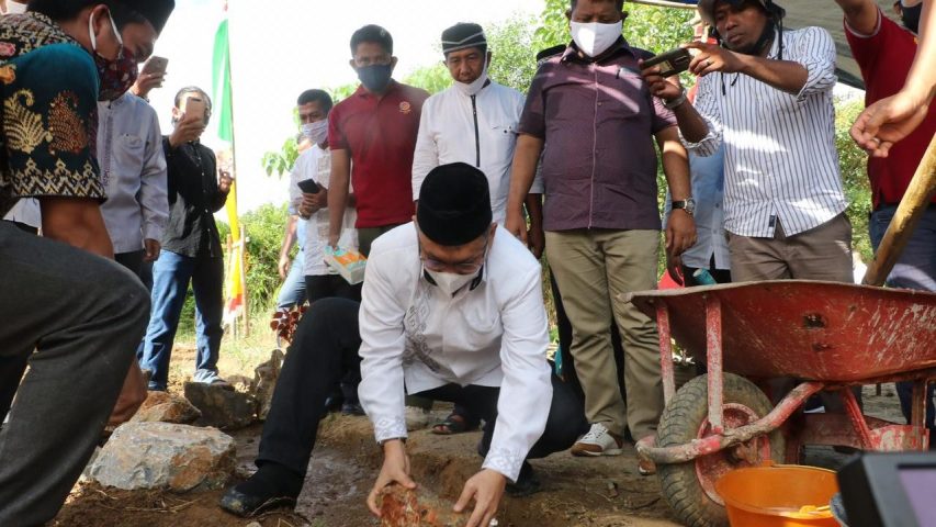 Wali Kota Kendari Hadiri Peletakan Batu Pertama Masjid Al-Amanah