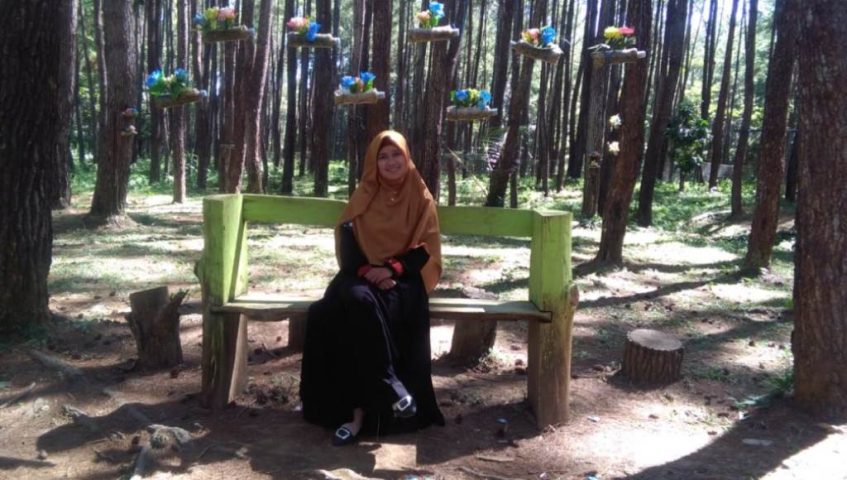 Syariat Islam Bukan Prasmanan