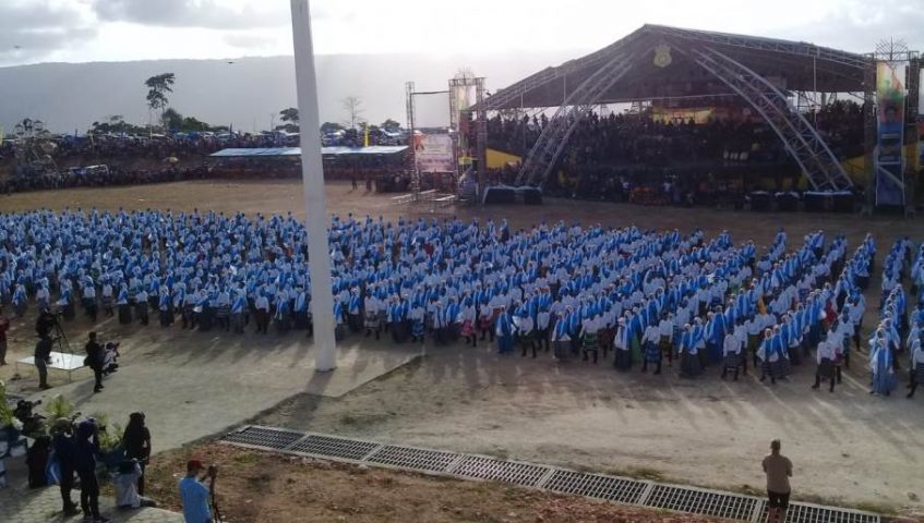 Festival Budaya Tua Buton Ditutup dengan Atraksi Tari Kolosal
