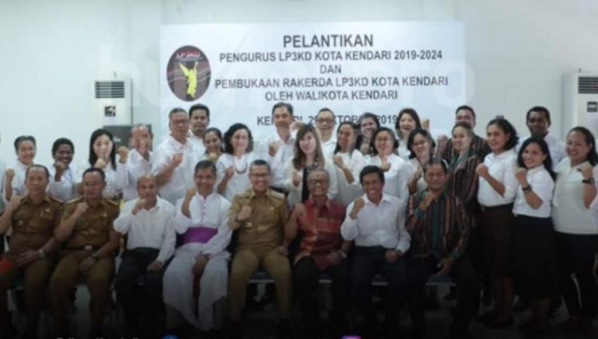 Walikota Sulkarnain Lantik Pengusru LP3D Kendari