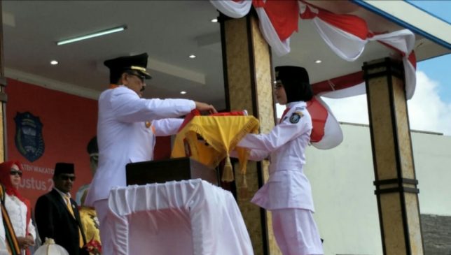 Tampil Beda, Satuan Paskibraka HUT RI Diapit Anggota TNI dan Polri